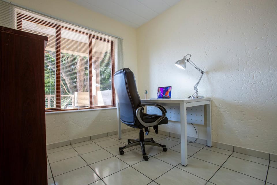 Sandhurst Gate Sandton Apartment in Sandton
