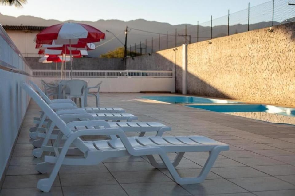 Swimming pool, sunbed