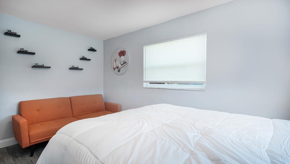 Bed, Bedroom