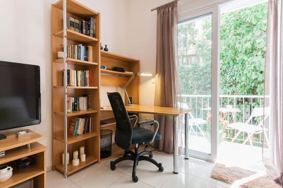 Flat in Athens historic city center @Ipitou str Apartment in Plaka