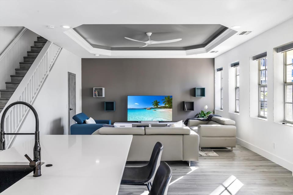 TV and multimedia, Living room, Seating area