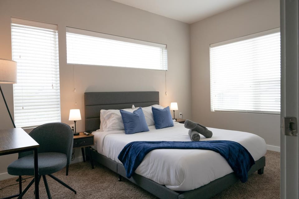 Cozy 2B Apartment with great Amenities in the Heart of Cedar Park Apartment in Leander