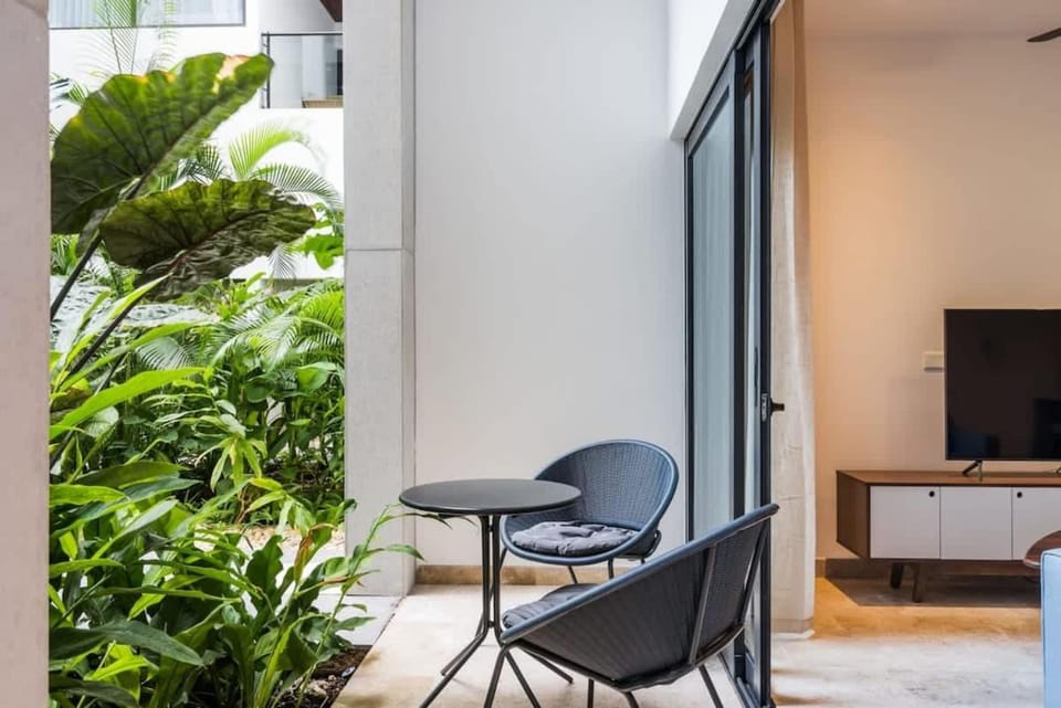 Beautiful 2BR apartment in central Playa, IPANA House in Playa del Carmen