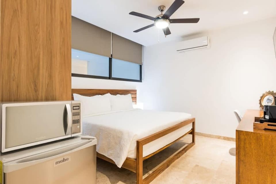 Beautiful 2BR apartment in central Playa, IPANA House in Playa del Carmen