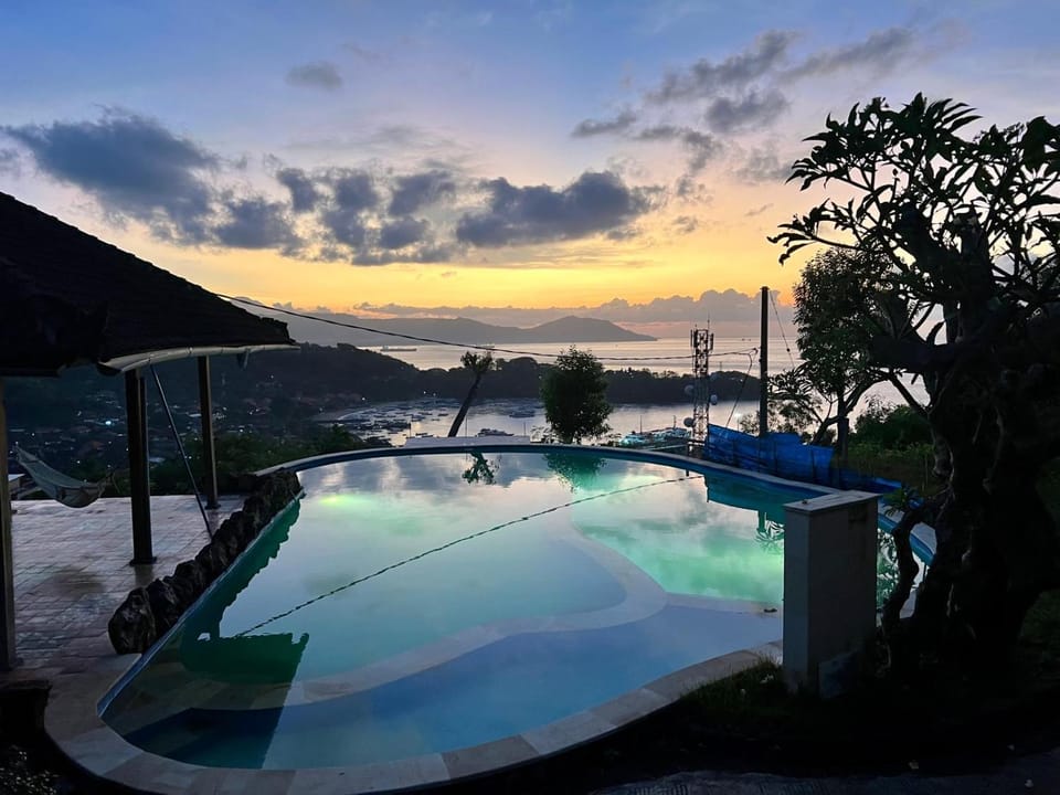 Mountain view, Pool view, Sea view, Swimming pool, Sunrise