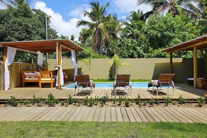 Property building, Patio, Spring, Day, Garden, Garden view, Pool view, Swimming pool, sunbed