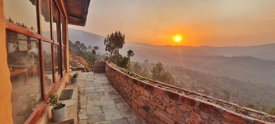 Restaurant/places to eat, Day, Natural landscape, Mountain view, Sunset