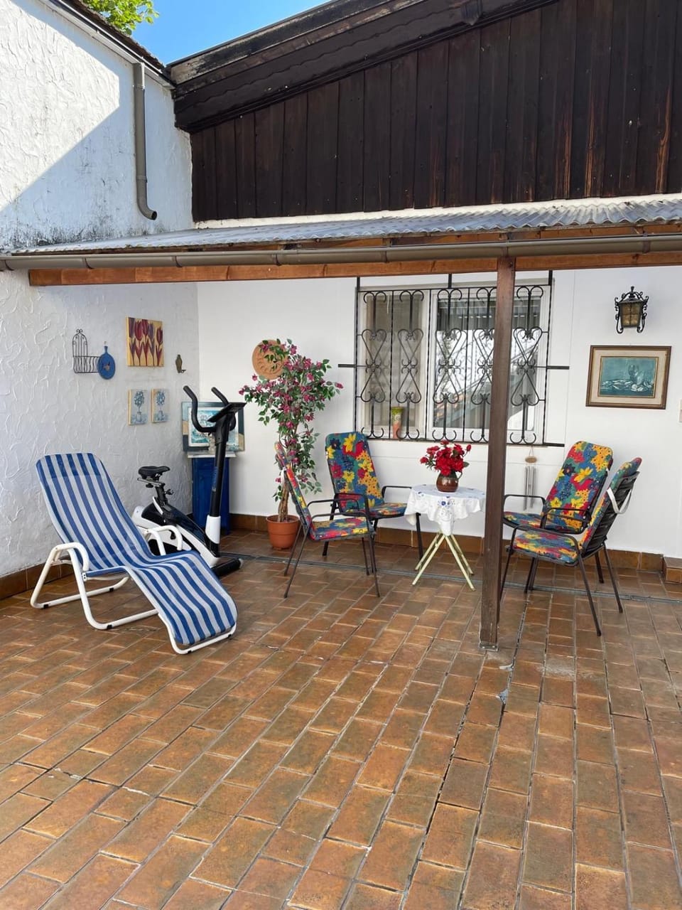 Patio, Inner courtyard view
