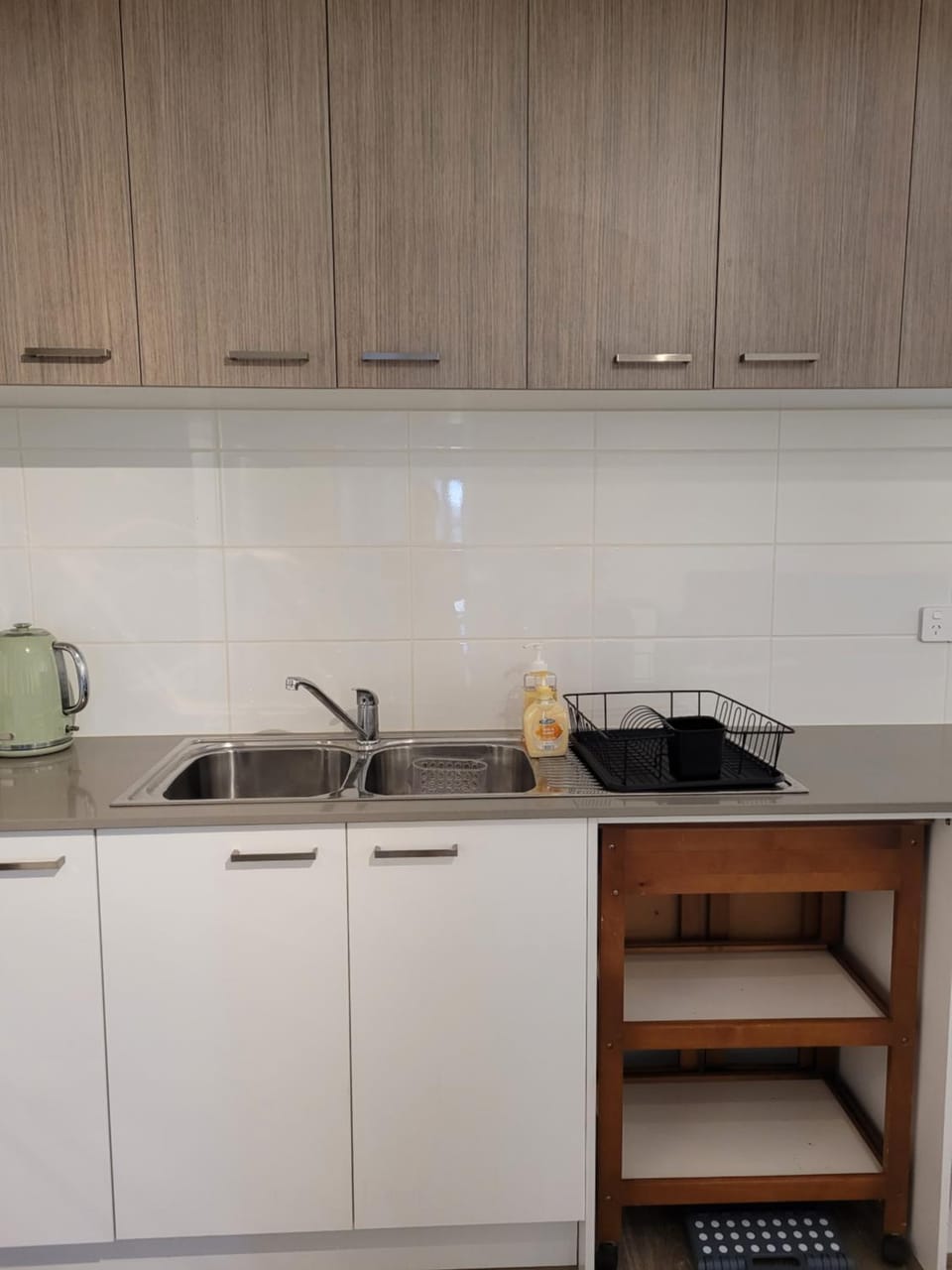 Kitchen or kitchenette, pet friendly, stove