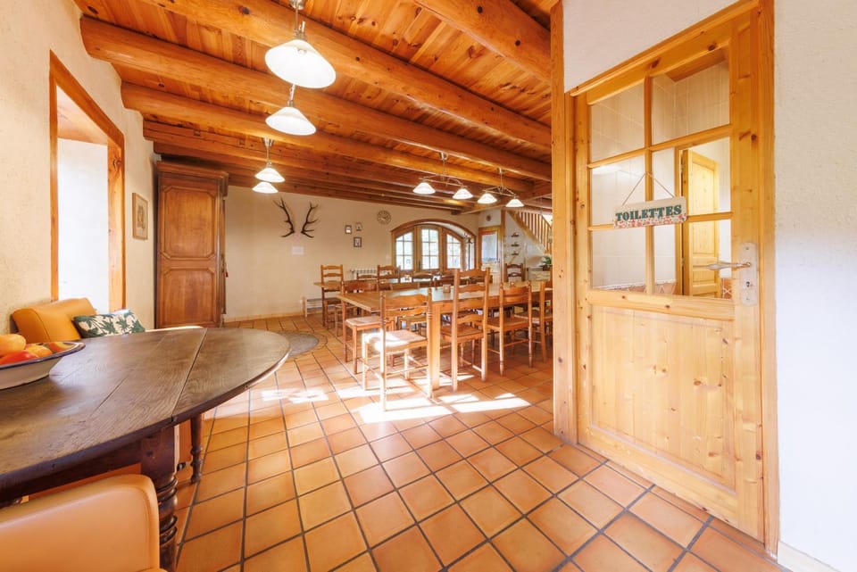 Moulin du Bateau - Gîte de Charme - Piscine - Nature House in Auvergne-Rhône-Alpes