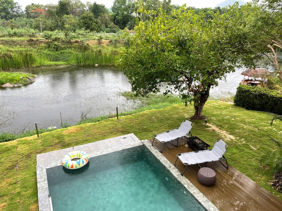Garden, Lake view, sunbed