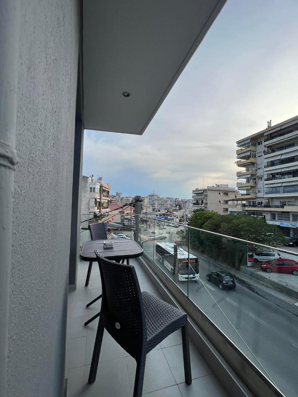 Property building, Day, Neighbourhood, Natural landscape, View (from property/room), Balcony/Terrace, Seating area, City view, Street view