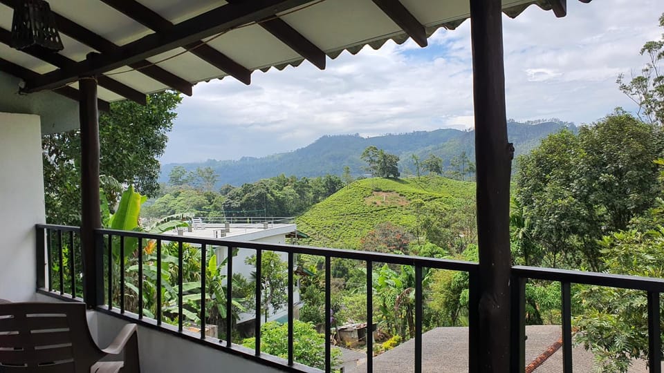 Balcony/Terrace, Mountain view