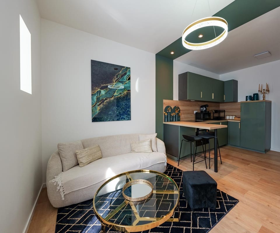 L'Emeraude Apartment in Brittany