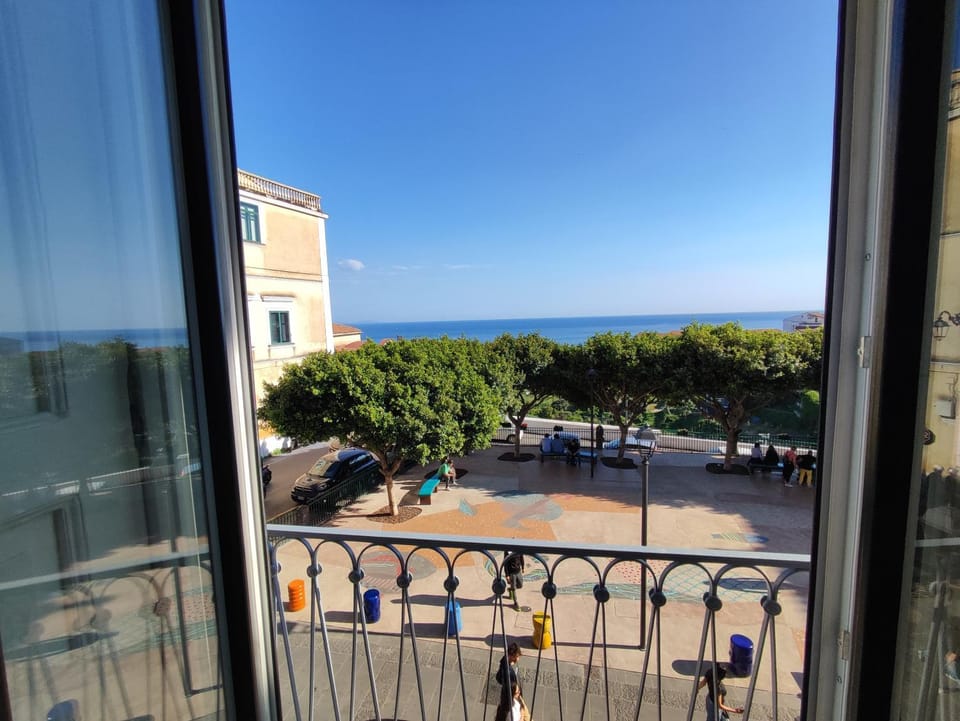 Nearby landmark, Natural landscape, View (from property/room), Balcony/Terrace, Sea view