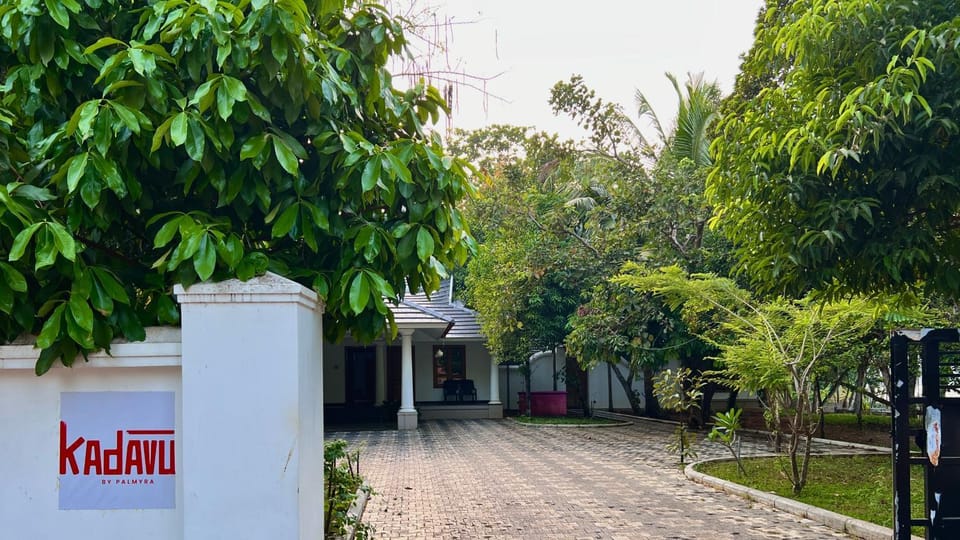 Property building, Natural landscape, Garden view