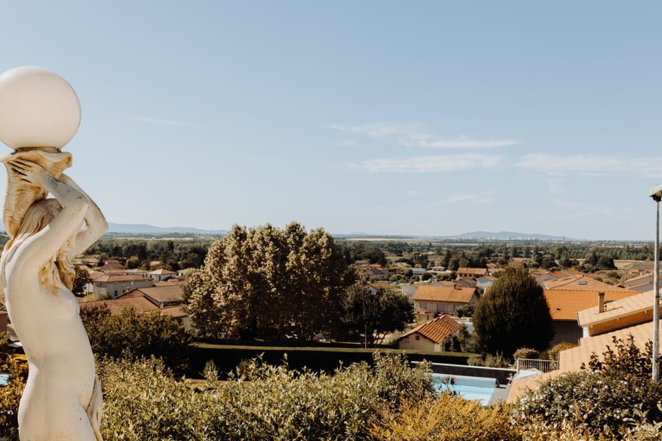 Villa piscine intérieure, sauna, 5 chambres Villa in Auvergne-Rhône-Alpes
