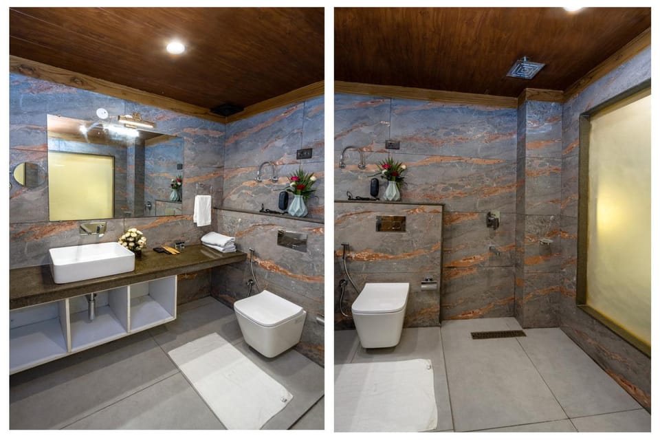 Shower, Toilet, Bathroom, bidet, towels