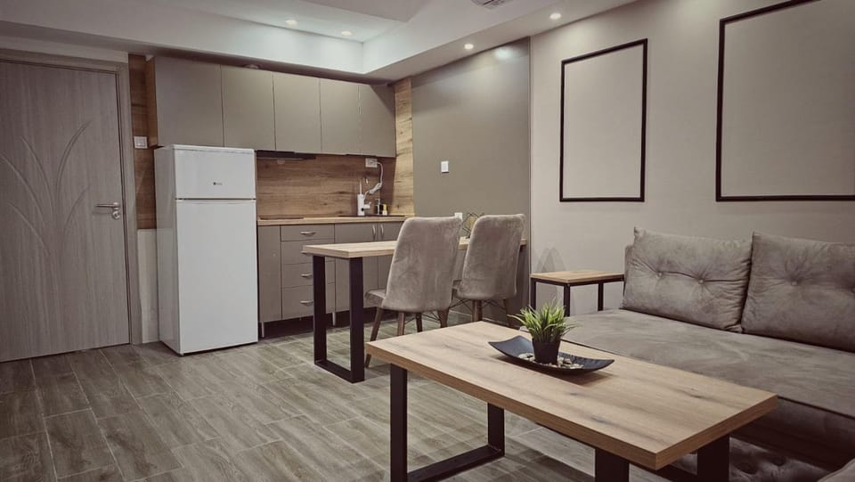 Kitchen or kitchenette, Living room, Dining area