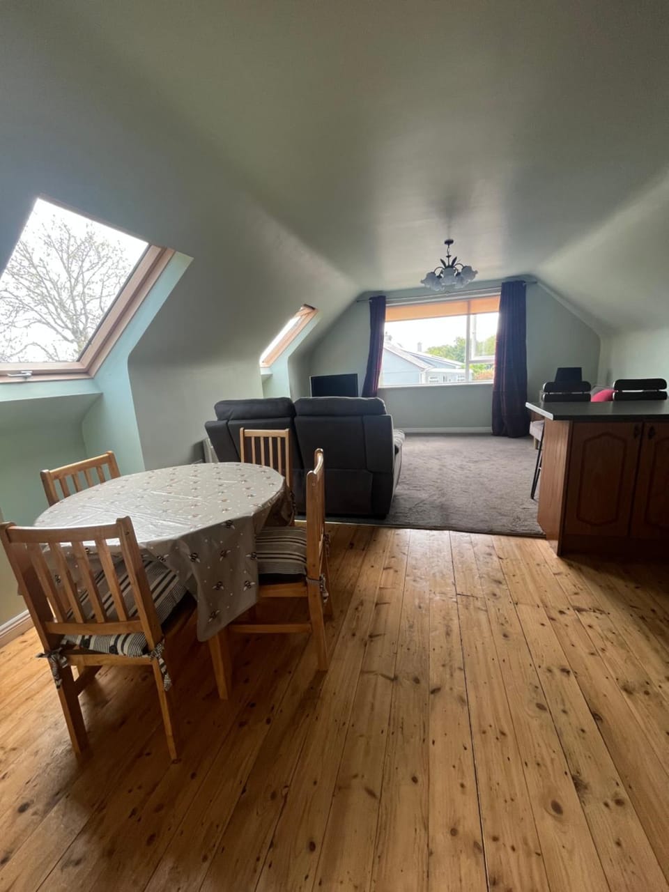 Lough Corrib Lodge - with private access to lake Apartment in County Galway