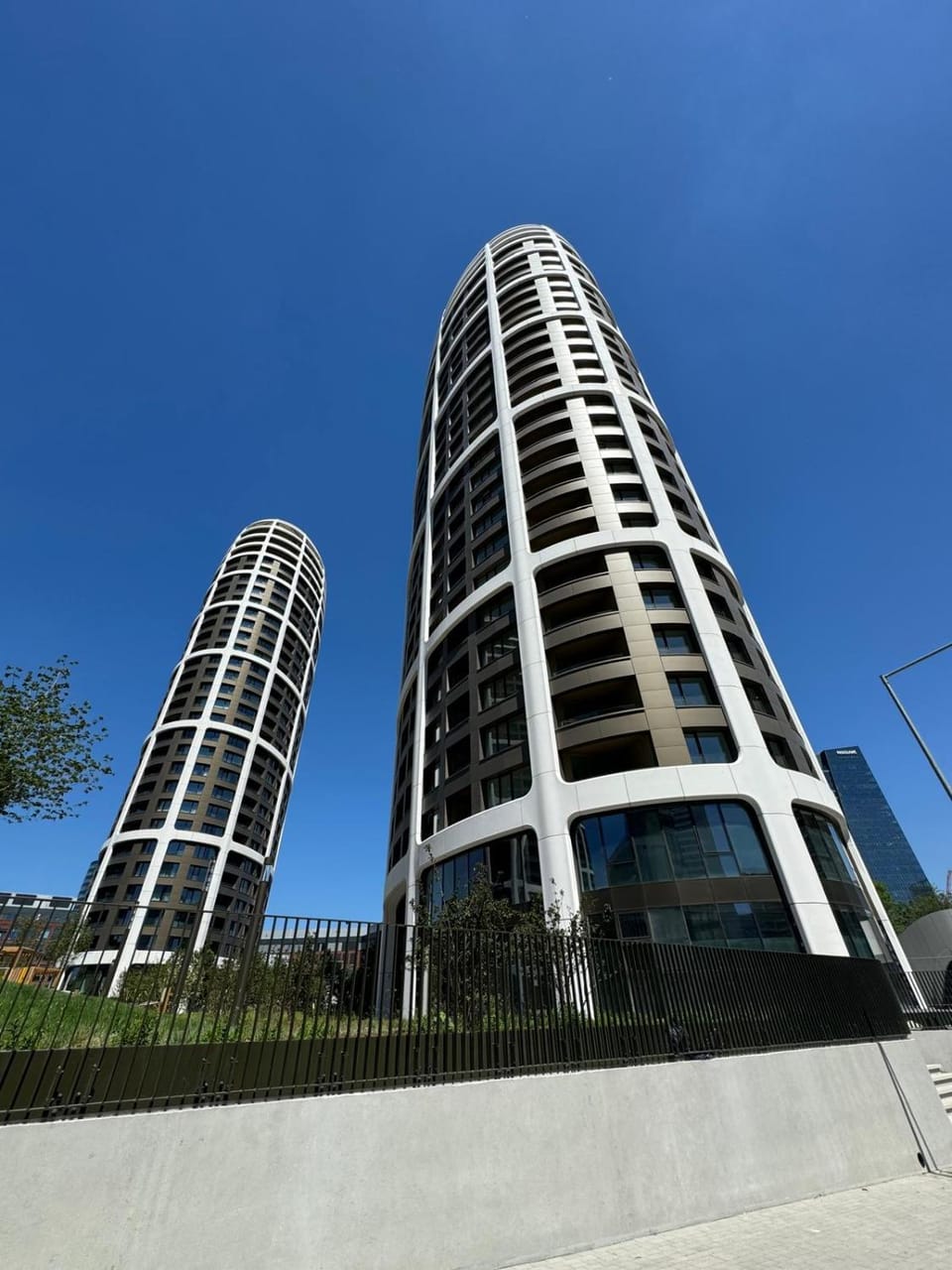 Skypark 1 with free parking Apartment in Bratislava