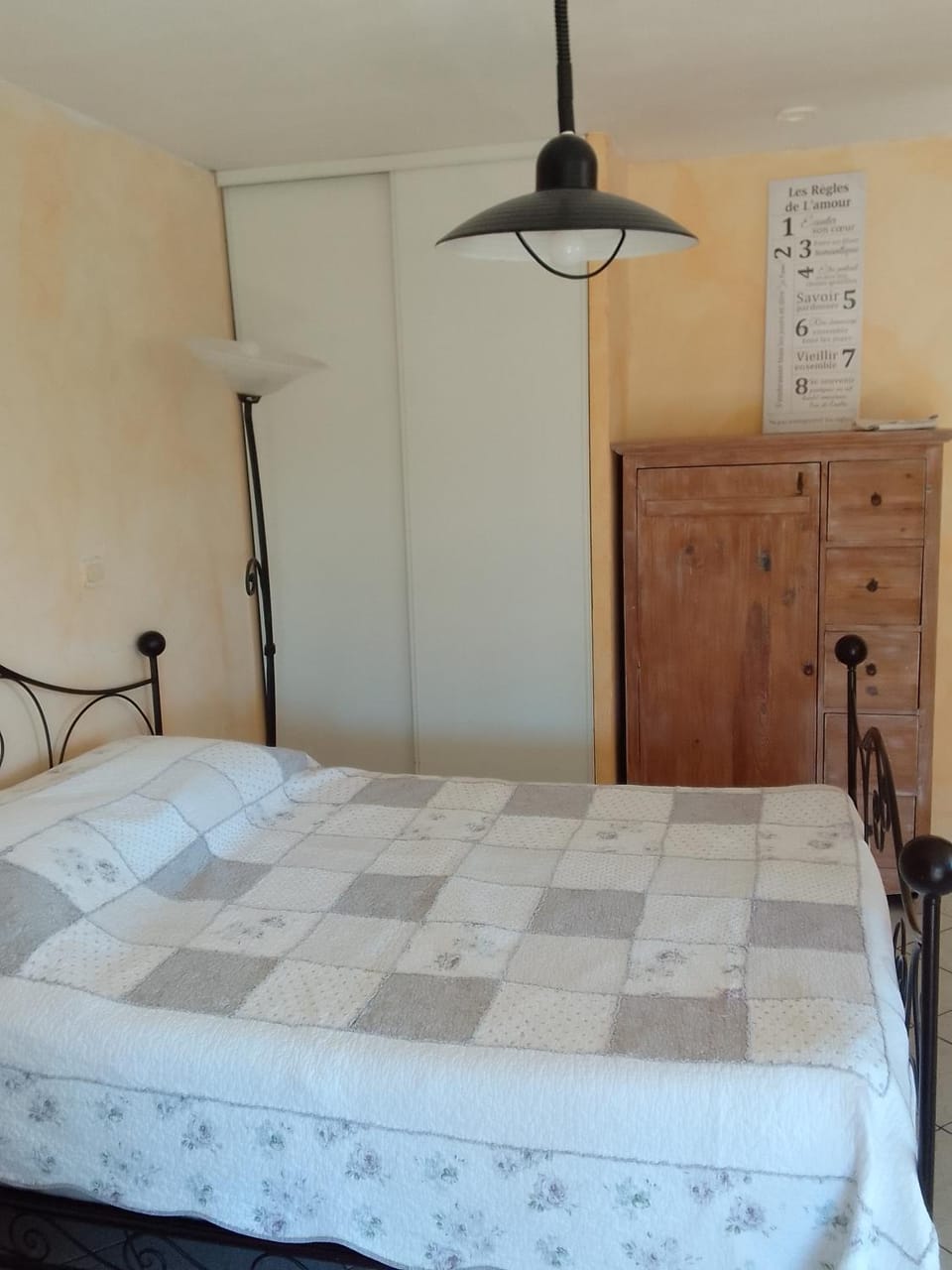 Gite de l'Etang proche des Grands Buffets Bed and Breakfast in Narbonne