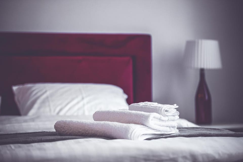 Bed, Photo of the whole room, Bedroom, towels