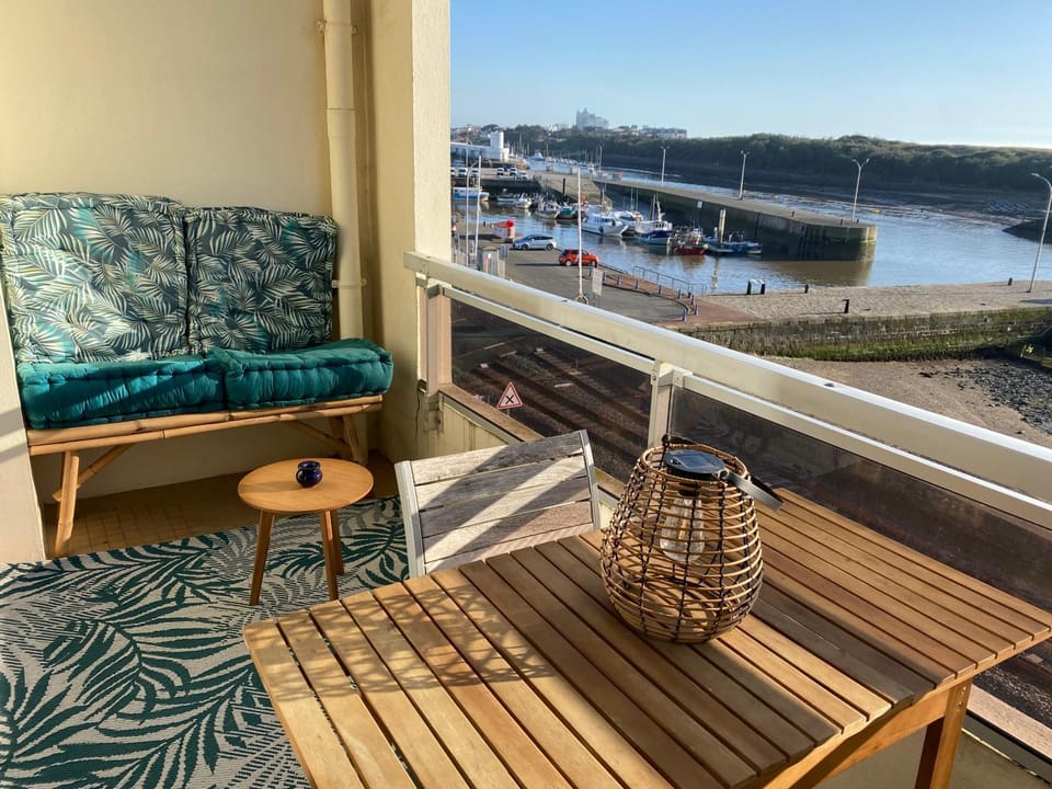 Patio, Natural landscape, View (from property/room), Balcony/Terrace, Sea view