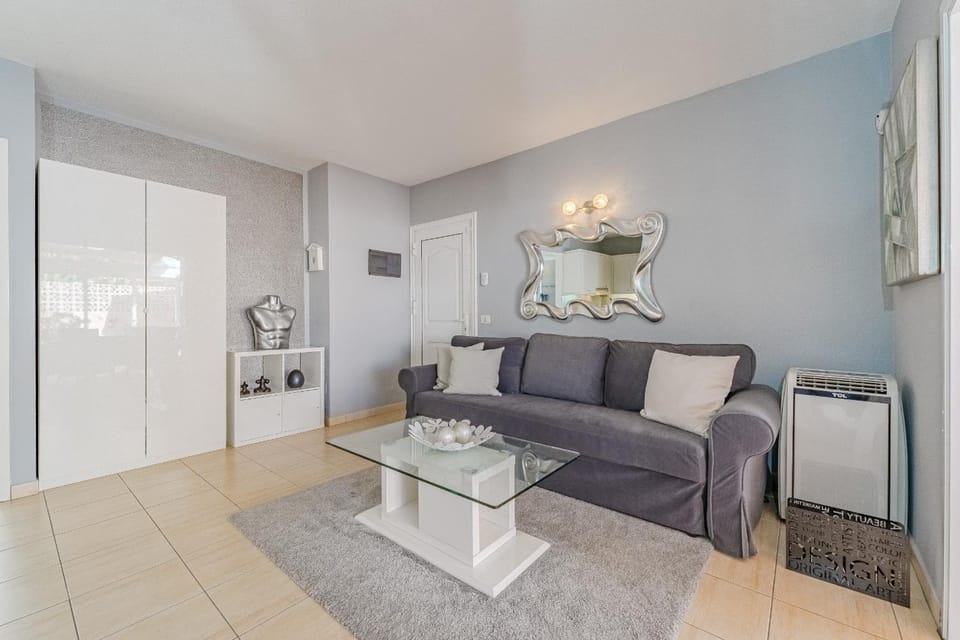 Beach Haven Apartment - La Casita de Renate Apartment in Playa de las Americas