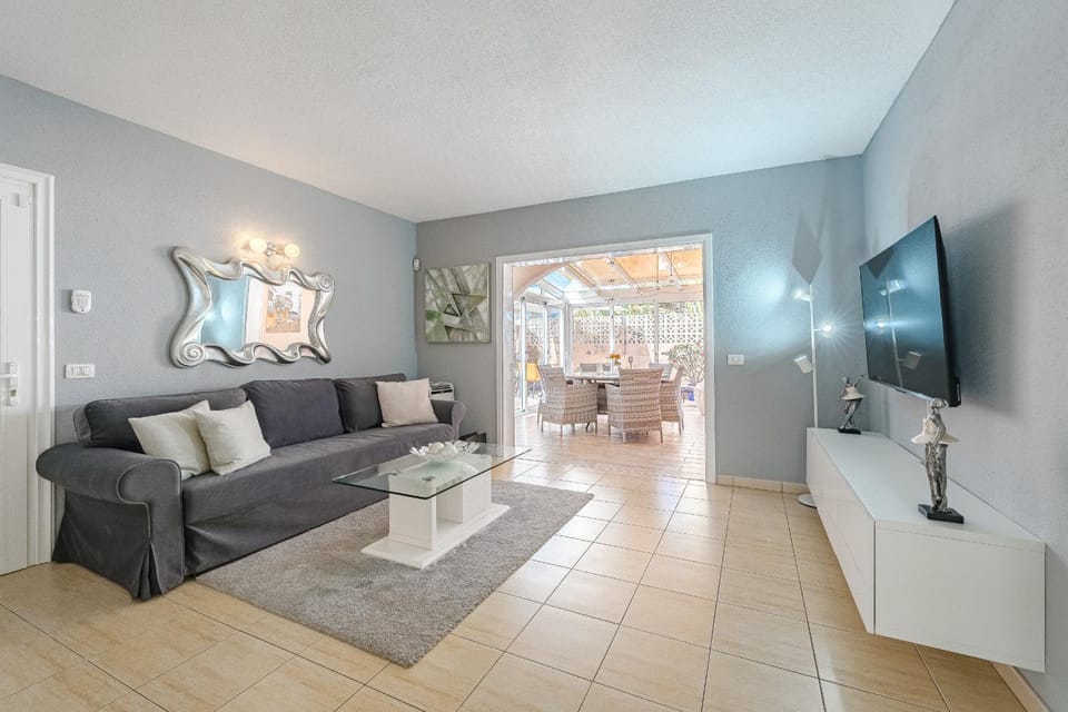 Beach Haven Apartment - La Casita de Renate Apartment in Playa de las Americas