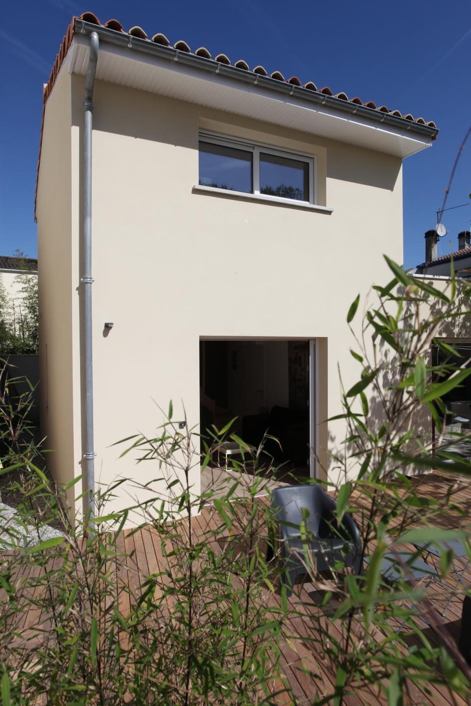 Facade/entrance