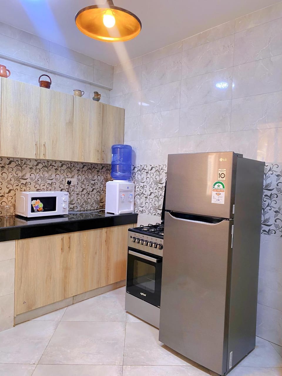 Kitchen or kitchenette, oven