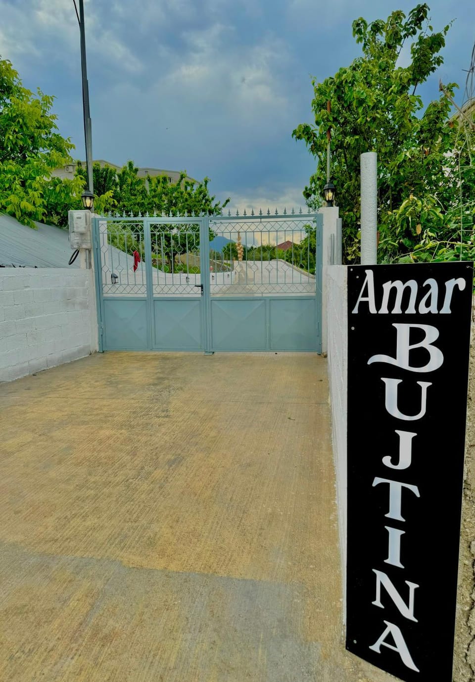 Property logo or sign