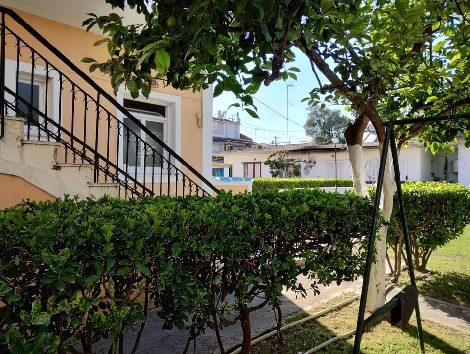 Property building, Garden, Garden view