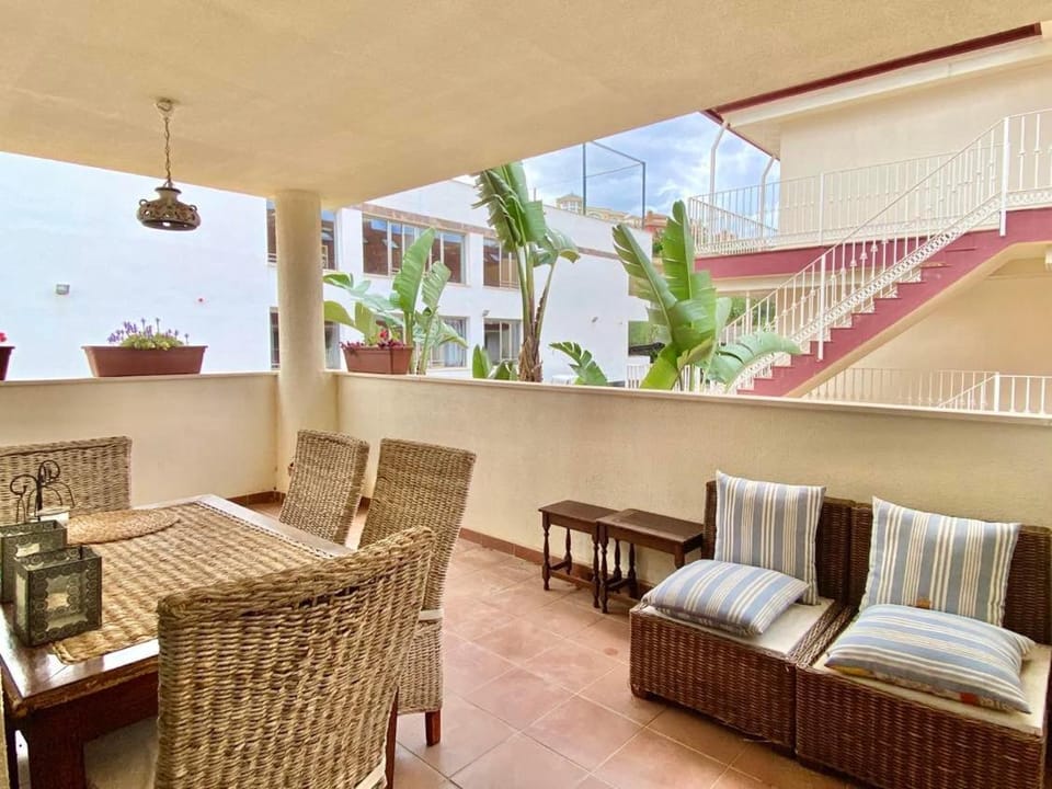 Residencial Mediterraneo Golf Two-Bedroom Apartment Apartment in Benalmadena