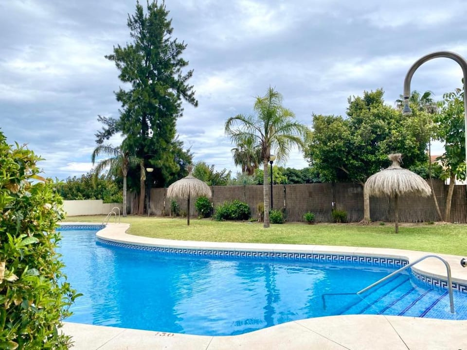 Residencial Mediterraneo Golf Two-Bedroom Apartment Apartment in Benalmadena