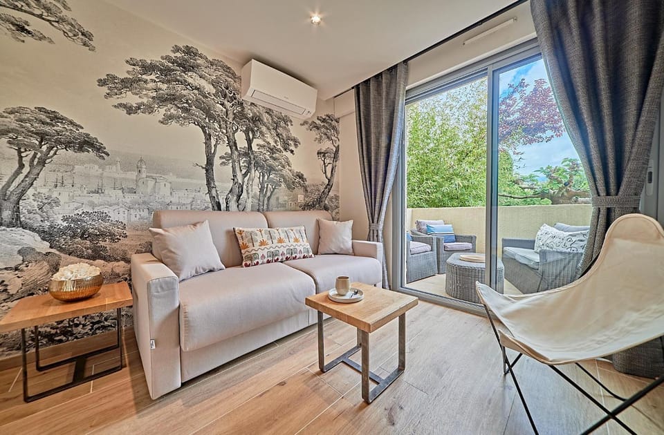 L'Escale-Appartement Saint-Tropez-4 personnes- Piscine-garage Apartment in Saint-Tropez