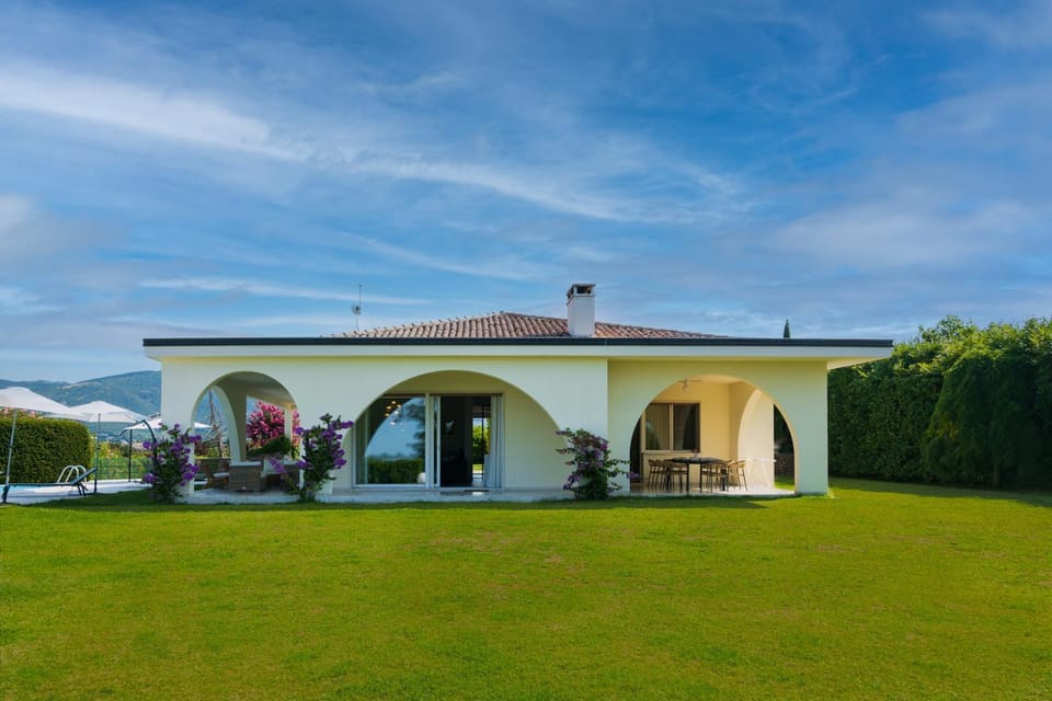 NEW Villa Tosca Villa in Lake Garda