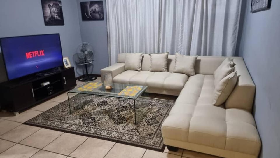 Reedsview Apartment Apartment in Roodepoort