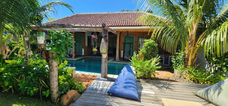 Property building, Garden, Garden view, Pool view, Swimming pool