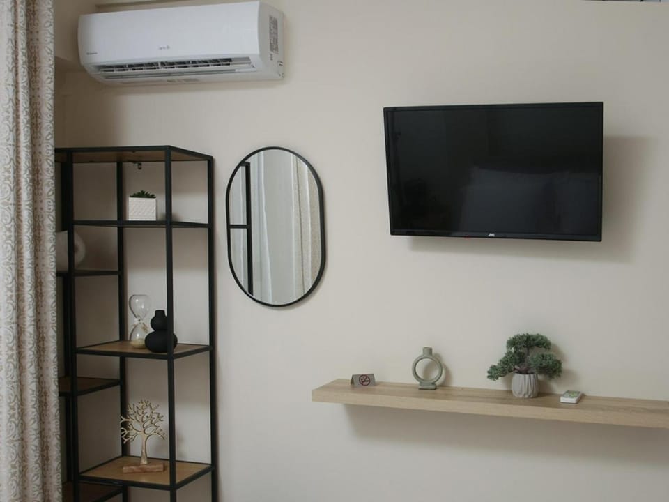 TV and multimedia, Bedroom, air conditioner