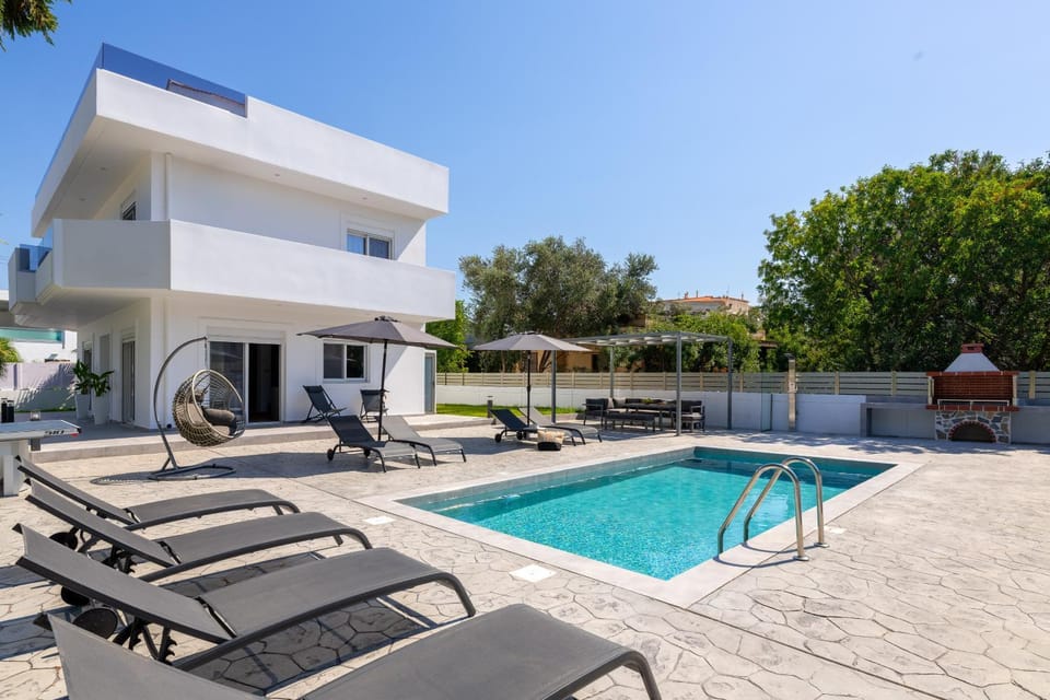 Property building, Swimming pool