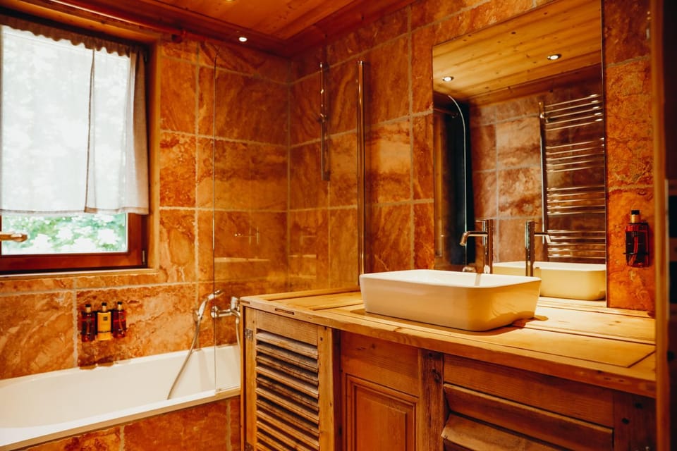Bathroom, Bath