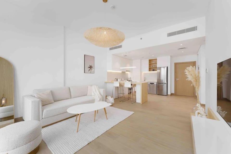 Beach stylish full sea view Apartment in Dubai