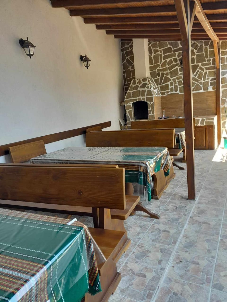 BBQ facilities, Seating area