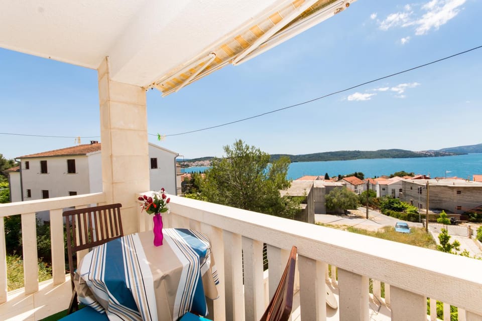 104 luxsor Apartment in Okrug Gornji