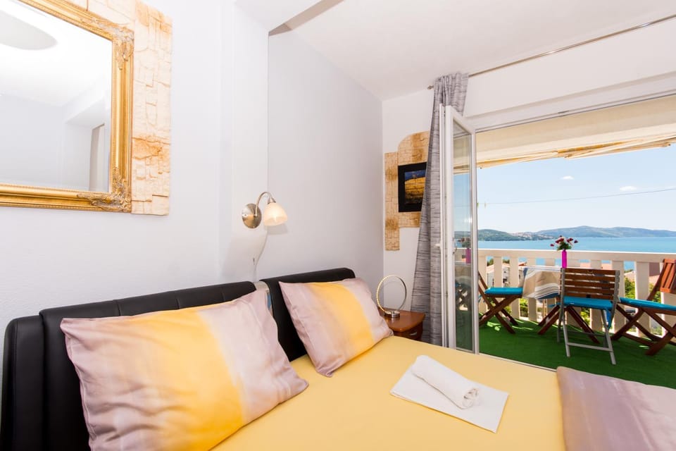 104 luxsor Apartment in Okrug Gornji