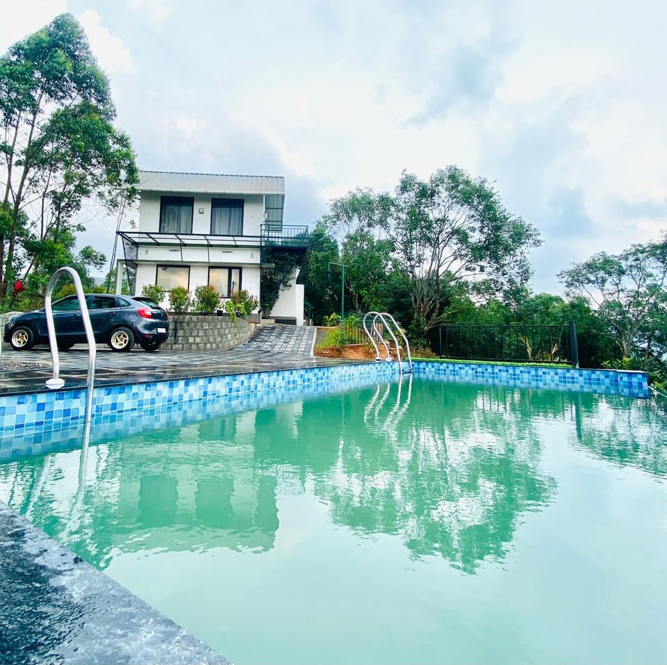 Haze wind vagamon Villa in Kerala