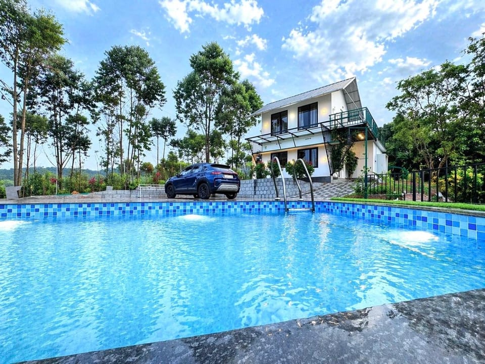 Haze wind vagamon Villa in Kerala