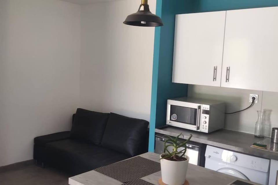Charmant T2 lumineux Apartment in Toulon